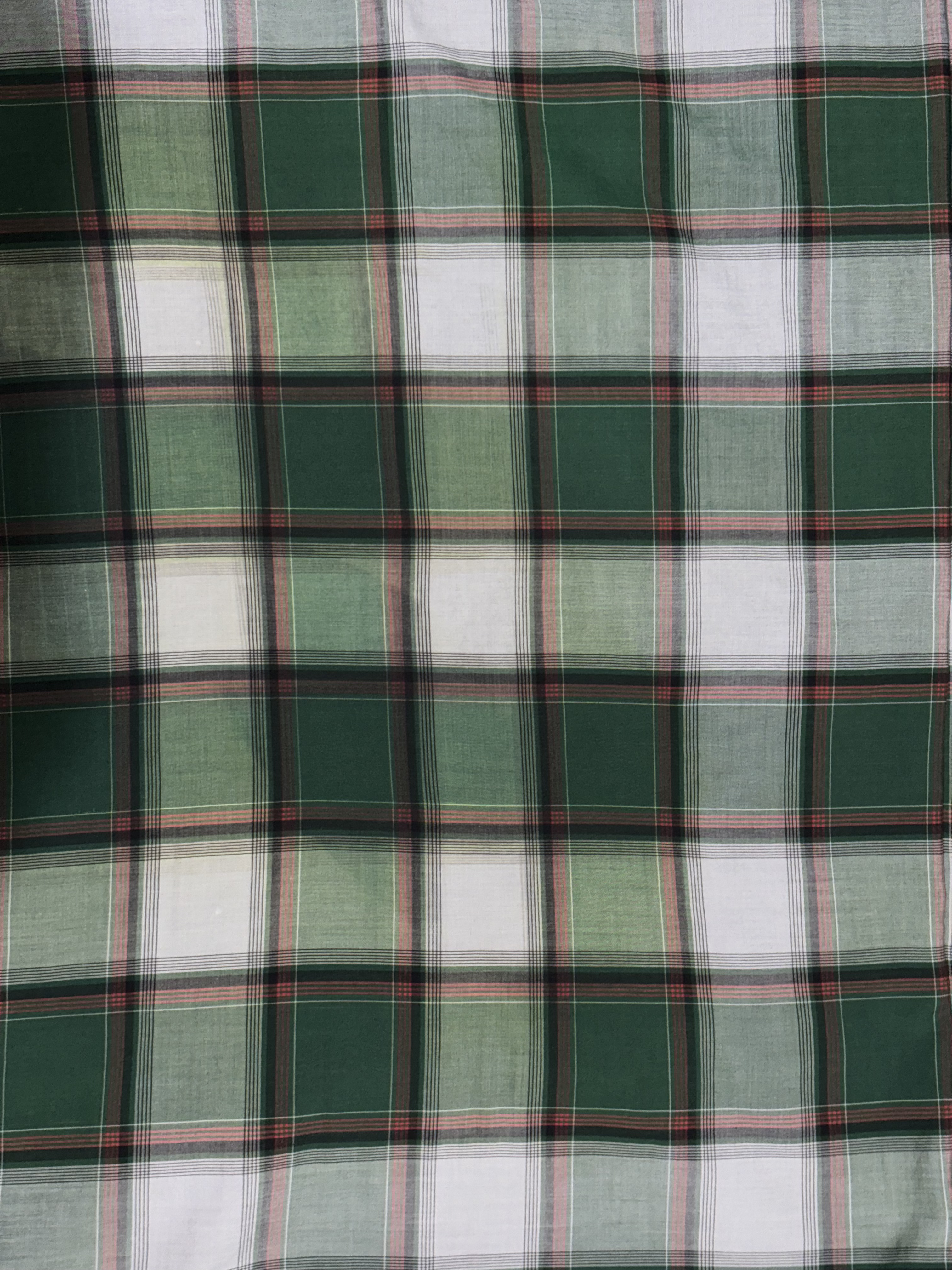 sarung hijau kotak kotak